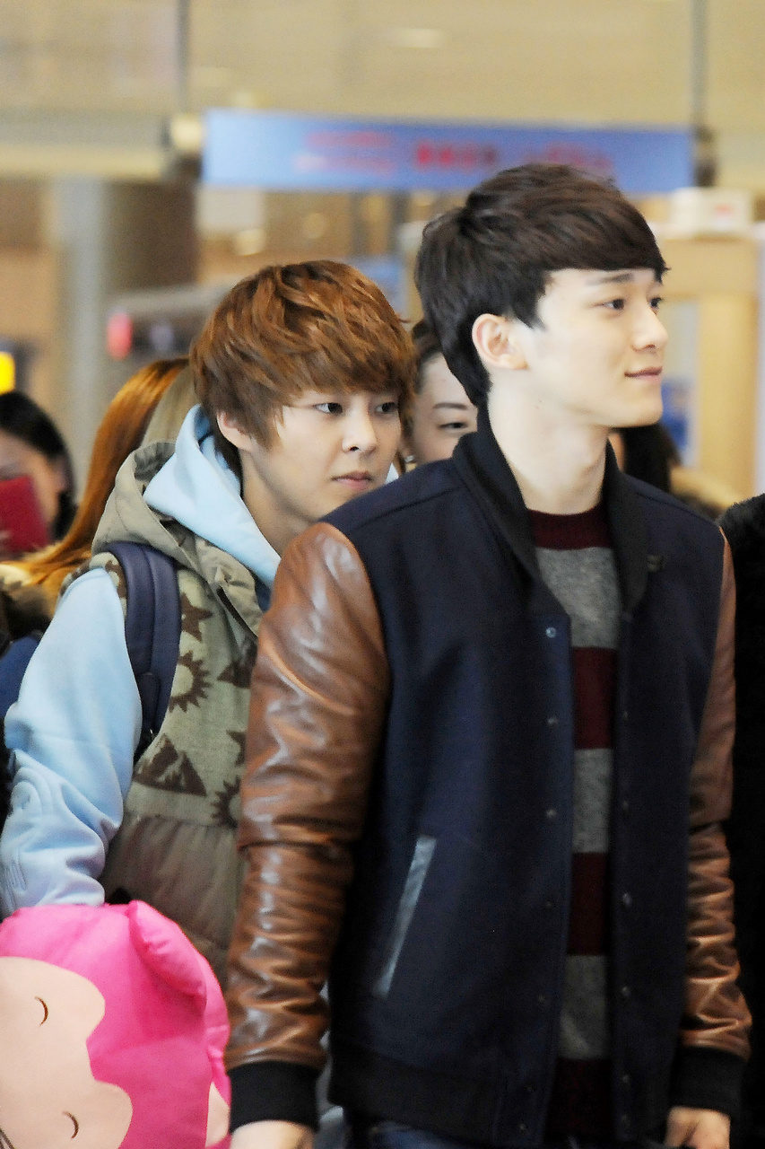 [Fantaken] 010113 EXO M XiuMin @ Incheon + Nanjing Airport 9b90abcfgw1e0e4kud34rj