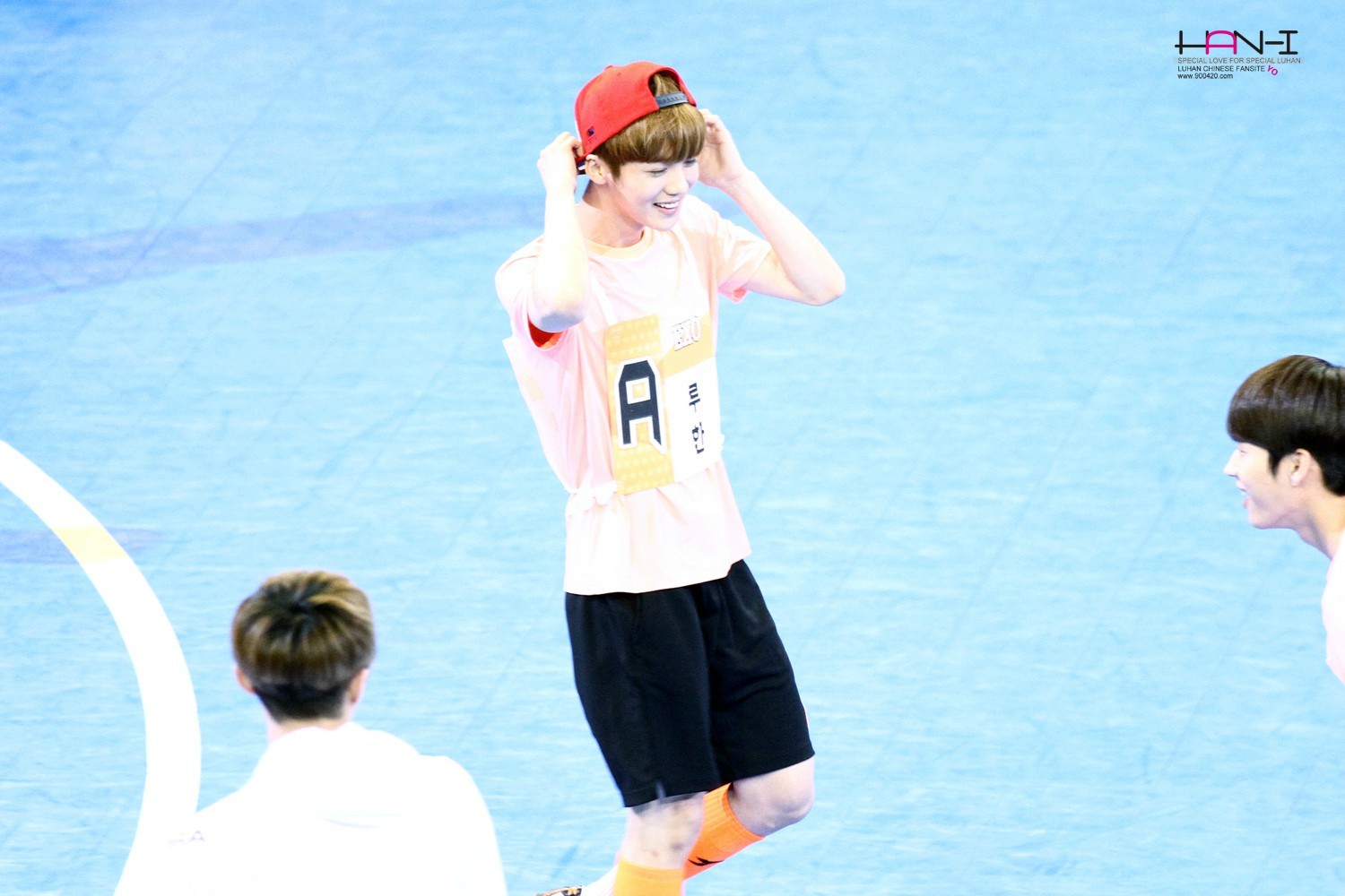 [FANTAKEN] 140526 MBC Idol Futsal Championship [49P]  9e8e974dgw1egstikp2lmj215o0rs7a9