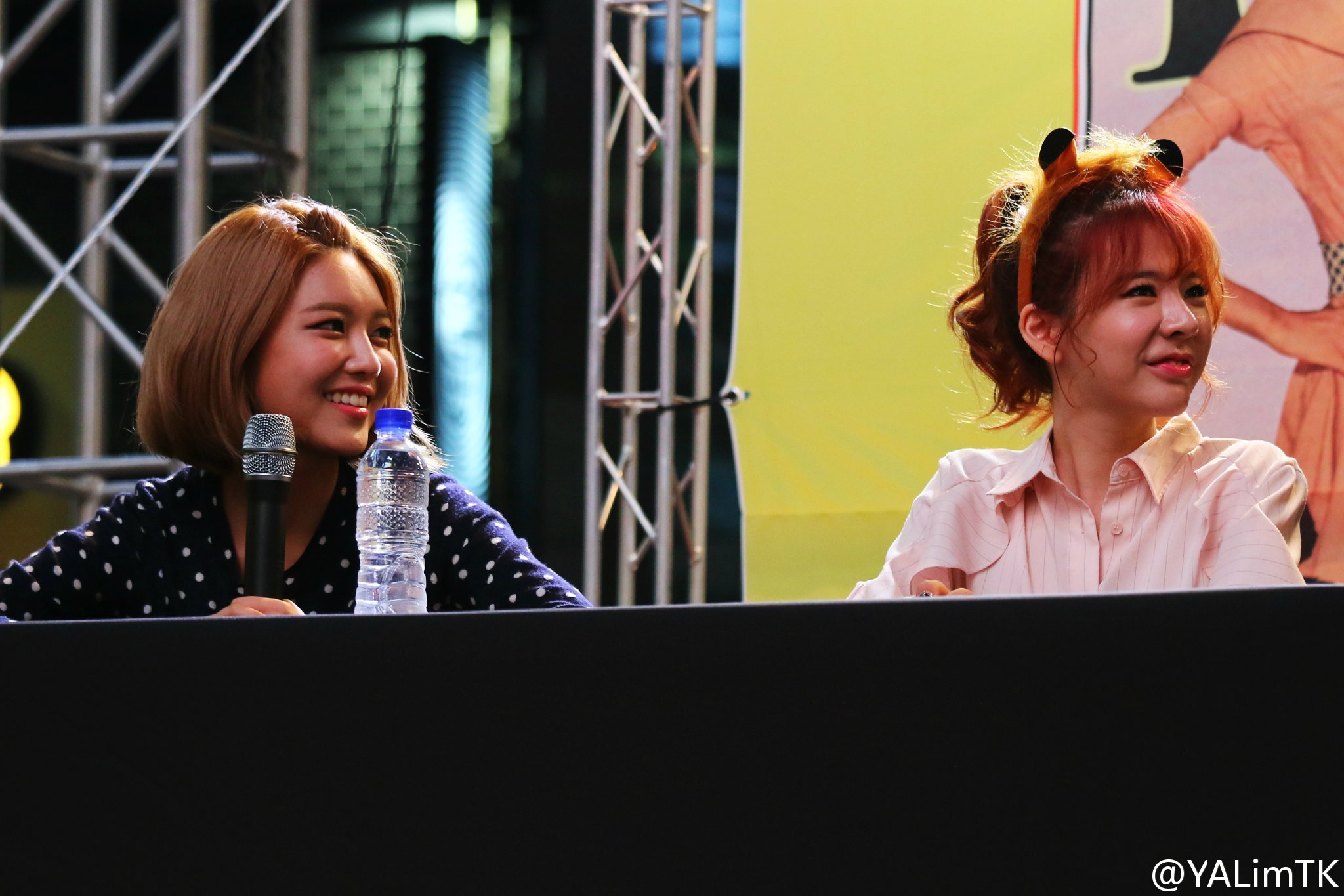 [PIC][27-08-2015]SNSD tham dự buổi fansign đầu tiên cho Album thứ 5 - "LION HEART" vào tối nay A03d36b7gw1evn30qa34cj21kw11xjz0