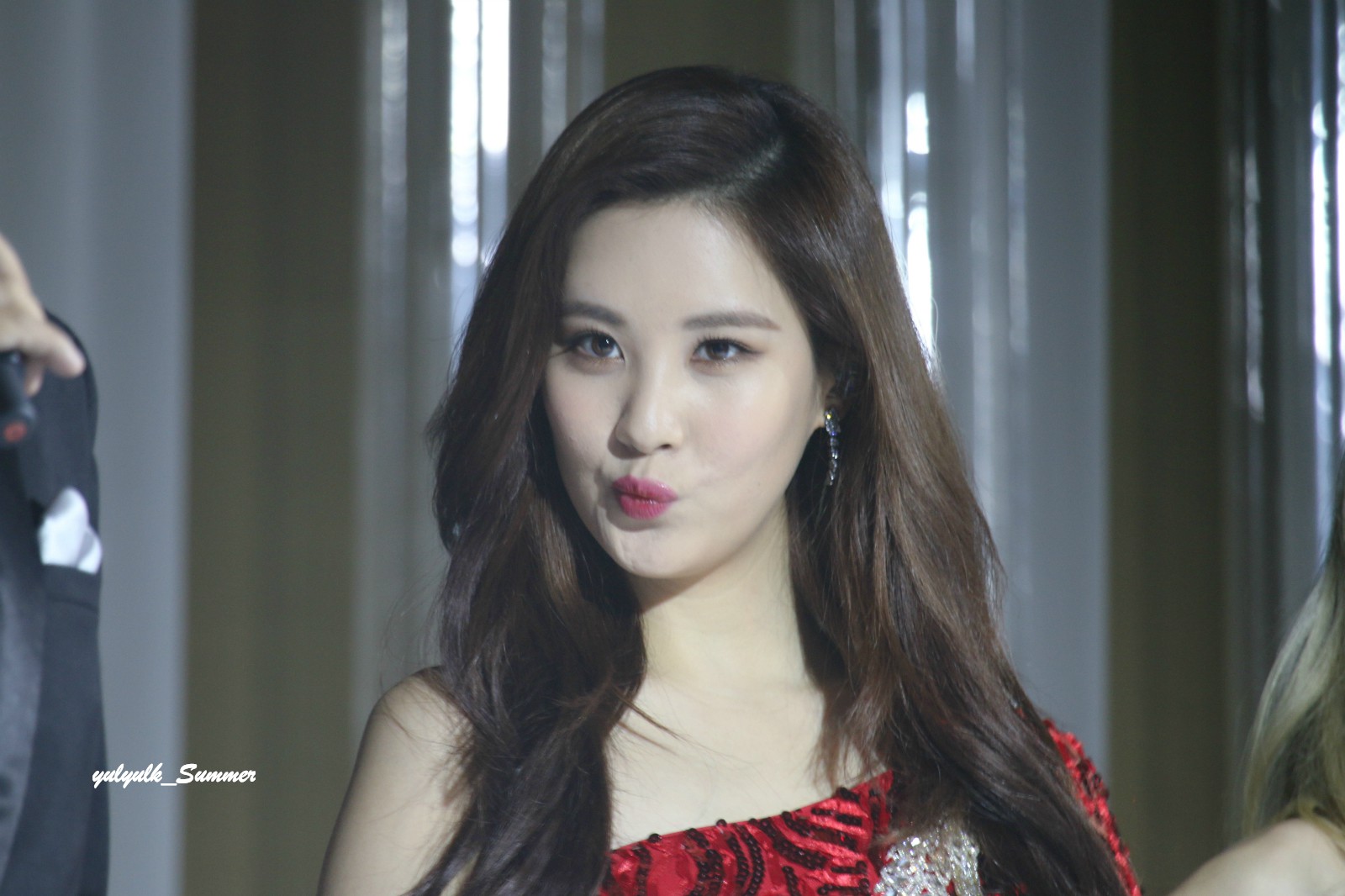 [PIC][27-10-2015]TaeTiSeo khởi hành đi Thượng Hải – Trung Quốc để tham dự "Lễ kỷ niệm 35 năm thành lập Louis Quatorze" vào sáng nay - Page 4 A2be6f0egw1exmv2hh99gj218g0tmn3u