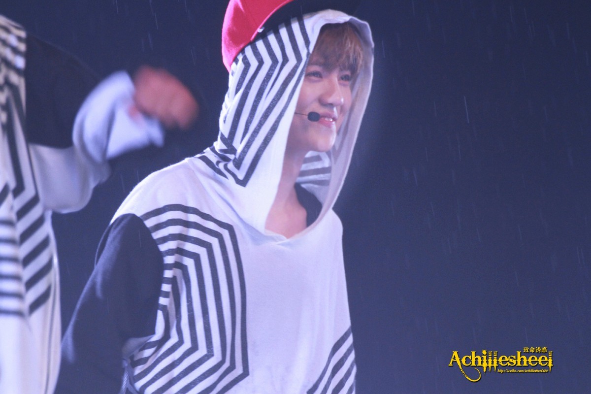 [FANTAKEN] 140628 EXO Concert "The Lost Planet" in Chongqing [105P] A8e635a1gw1ehuaj9u93mj20xc0m8ae0