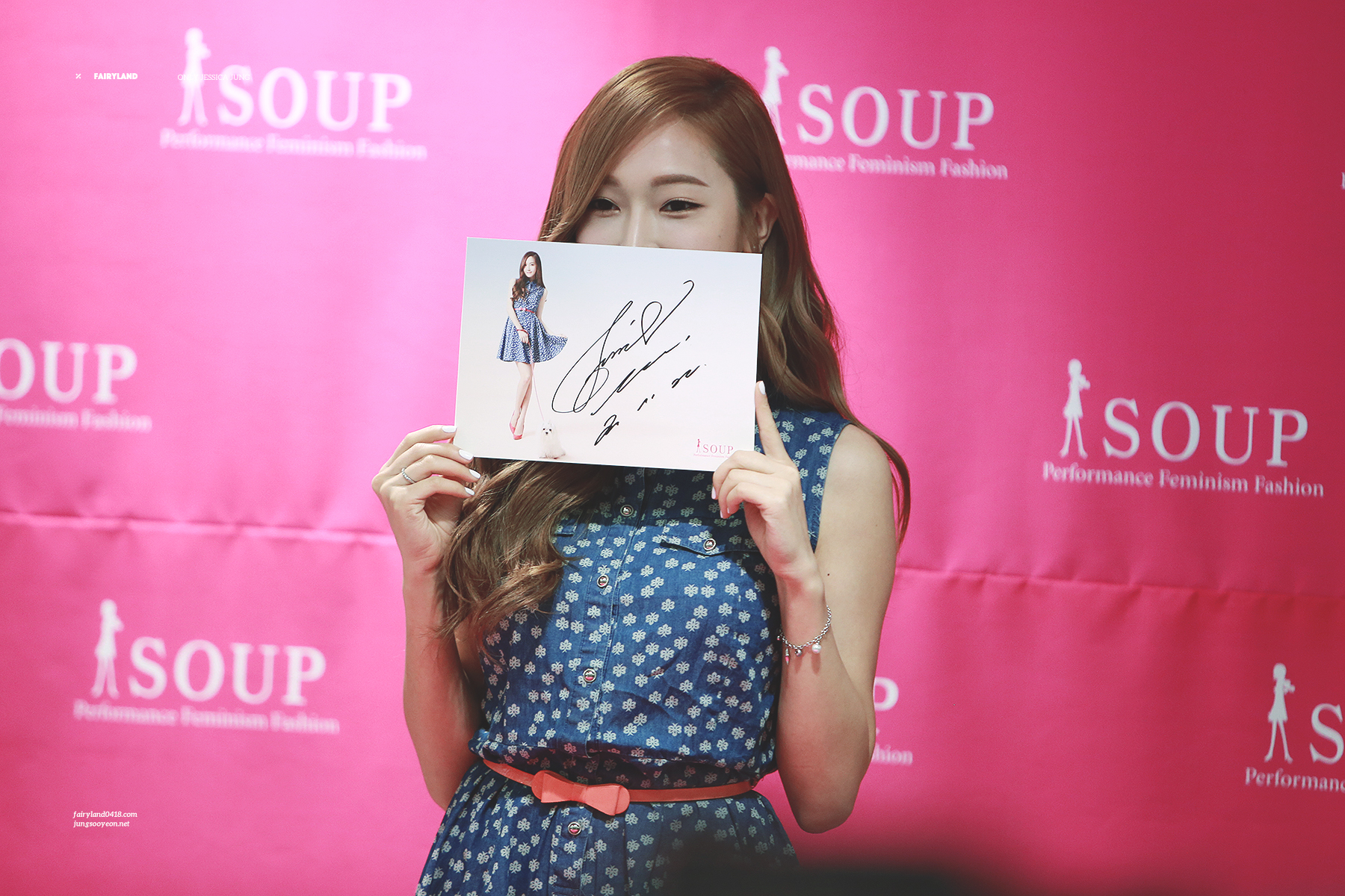 [PIC][14-06-2014]Jessica tham dự buổi fansign lần 2 cho thương hiệu "SOUP" vào trưa nay - Page 2 Be21ec30gw1f9udymfm7lj21e00xcqv5