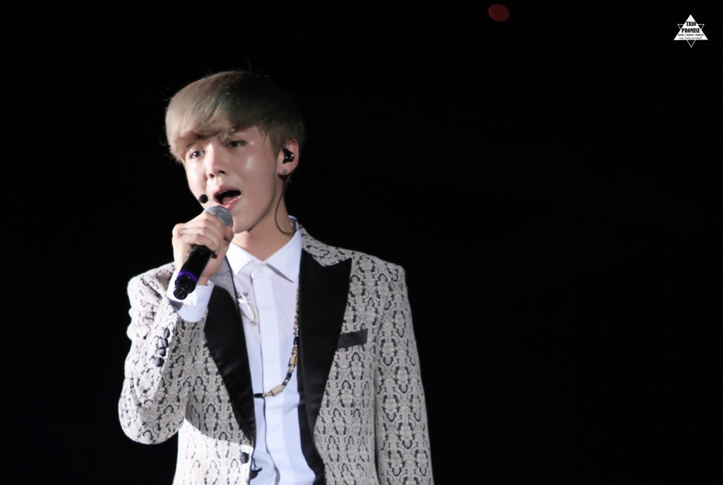 [FANTAKEN] 140727 EXO Concert "The Lost Planet" in Changsha [116P] Be99d00fjw1eito5tsdwhj20sg0j4jt3