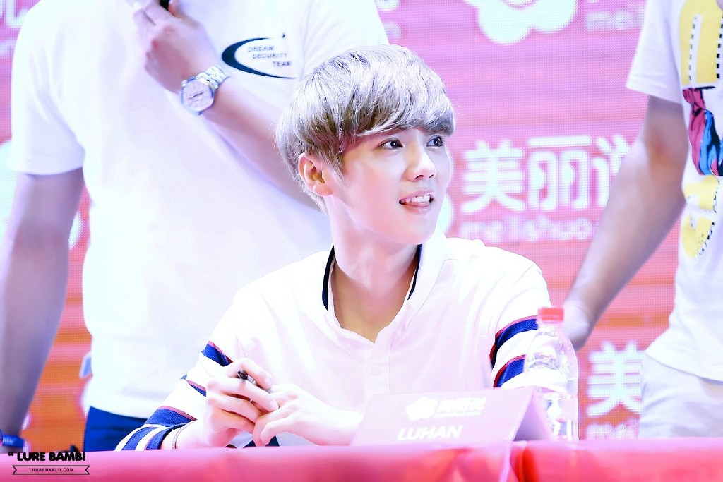 [FANTAKEN] 140728 Meilishuo Fansign in Beijing [27P]  005tooE1gw1eisumwbpapj315o0rswly