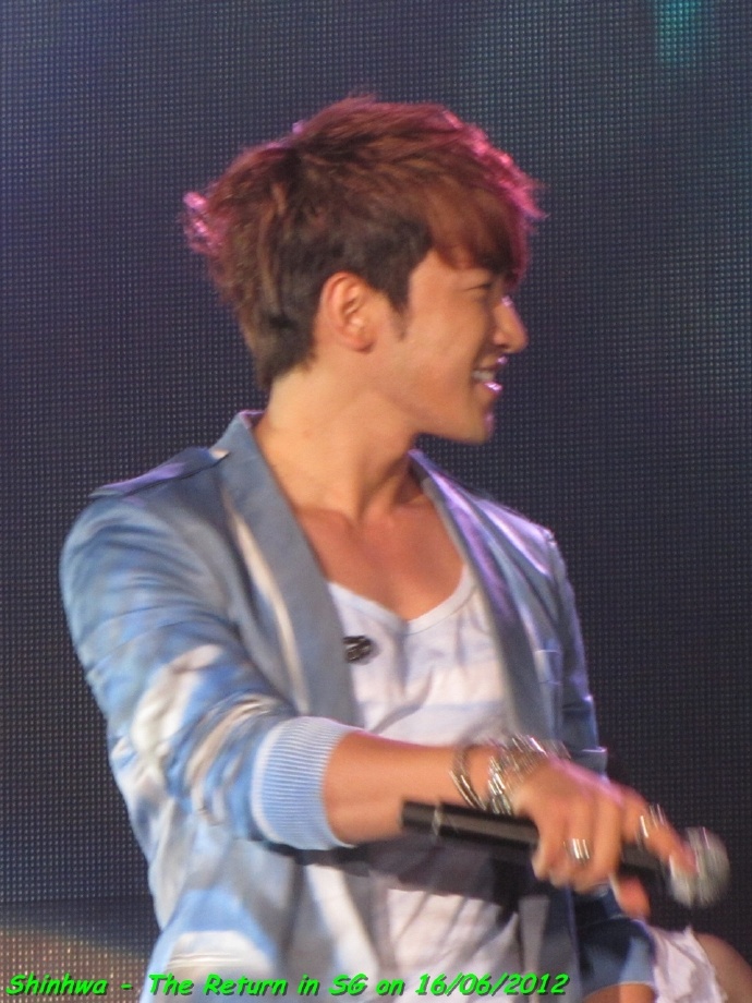 [Pics] Shinhwa 160612 SG Concert  65365f55gw1du25u4uxmzj