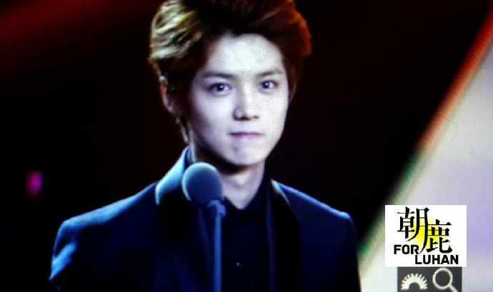 [PREVIEW] 131206The 6th Top Chinese Music Billboard Awards [66P] A6e16fb4jw1eba8qg4f18j20qo0fuaah