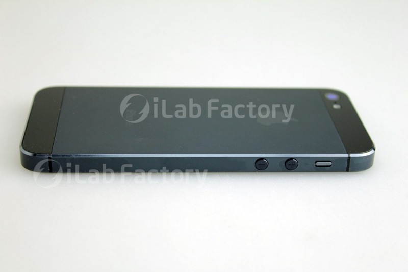 iPhone 5 Official Leaked Pictures Iphone-5-photos-4