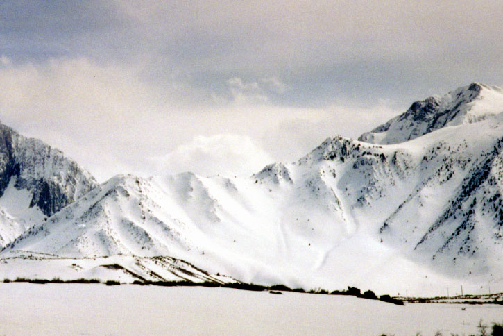 Rocky Heights Mono%20lake%20snow%20mountains