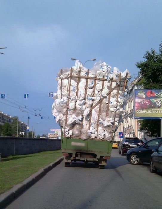 Cuando la imaginación uhm interviene Camion-lleno