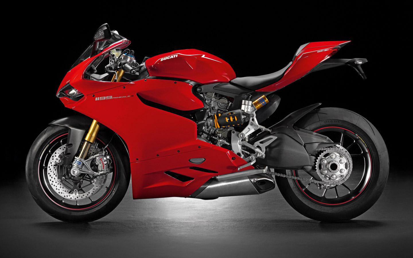 Ducati 1199 Panigale........... 08