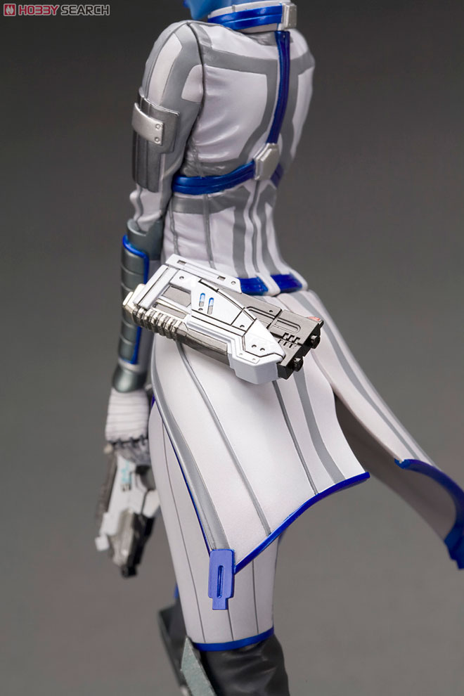   [Kotobukiya] Liara T'Soni Bishoujo Statue - Mass Effect - Página 2 10165606a3