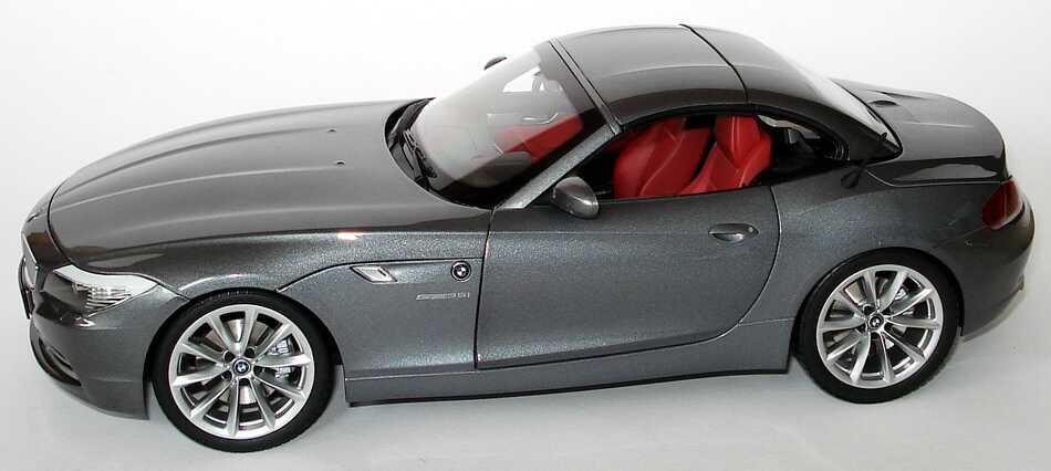 Novedades Kyosho 1zu18_BMW_Z4_Roadster_E89_spacegraumet_BMW_Kyosho_80432147085_17350_04