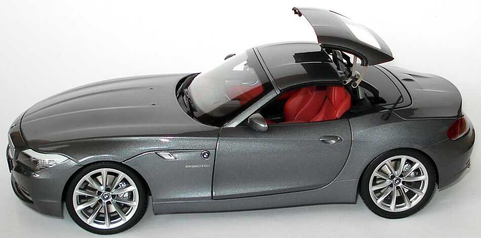 Novedades Kyosho 1zu18_BMW_Z4_Roadster_E89_spacegraumet_BMW_Kyosho_80432147085_17350_05