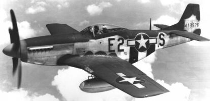 نقاط التحول الإستراتيجية في Ww2 . P-51-mustang-usafphoto