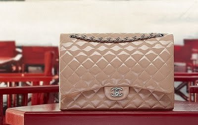 جبتلكم مجموعة شنط جميلة من chanel وبكل الالوان 51318167400