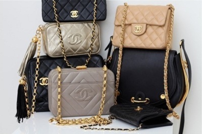 جبتلكم مجموعة شنط جميلة من chanel وبكل الالوان 71318168522