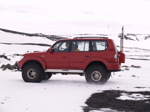  رحلة ومغامرات الثلوج بسيارات الدفع الرباعي offroad  4x4-jeep-tour-017