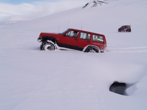  رحلة ومغامرات الثلوج بسيارات الدفع الرباعي offroad  4x4-jeep-tour-069