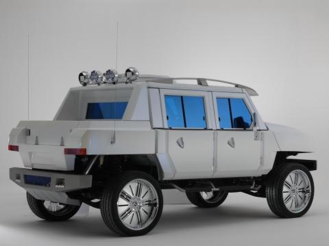 سياره من نوع فيات تقلد الهامر و اسمها فيات oltre Fiat-hummer-concept-oltre-8