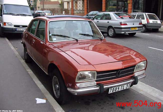  السيارات الشبح404..504..505 ادخلوا وشاهدوا وافيدونا بارائكم FR_1976-Peugeot-504-TI-01