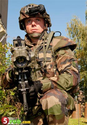 اقوى 10 جيوش عالميا A_Ready_FELIN-Photo-French-Army