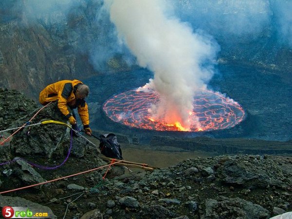 اكبر مصدّر للحمم البركانية في العالم 397