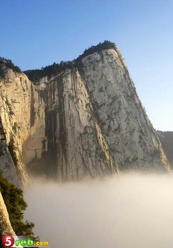 صورة رائعة لجبل هوا في الصين Hua_Shan