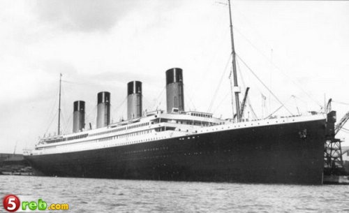 تيتانيك قبل و بعد الحادث Titanic01