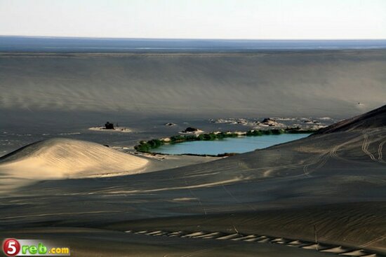 واو الناموس قطعة من القمر في ليبيا 4166202165_741508c5c3_b