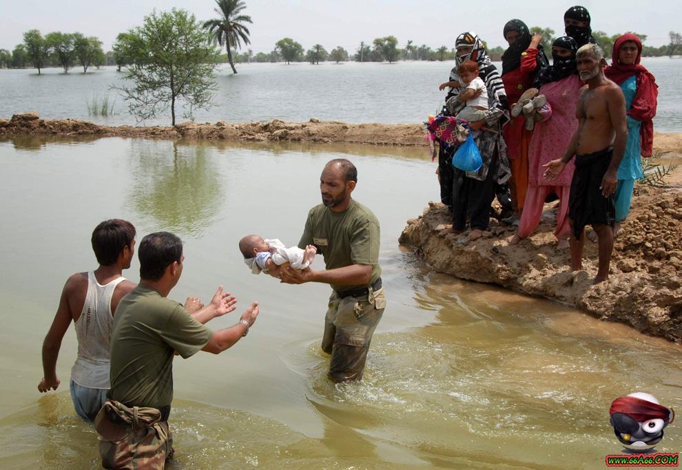 فيضانات باكستان بالصور والفيديو والتقرير عن الكارثة Domain-22097bc075