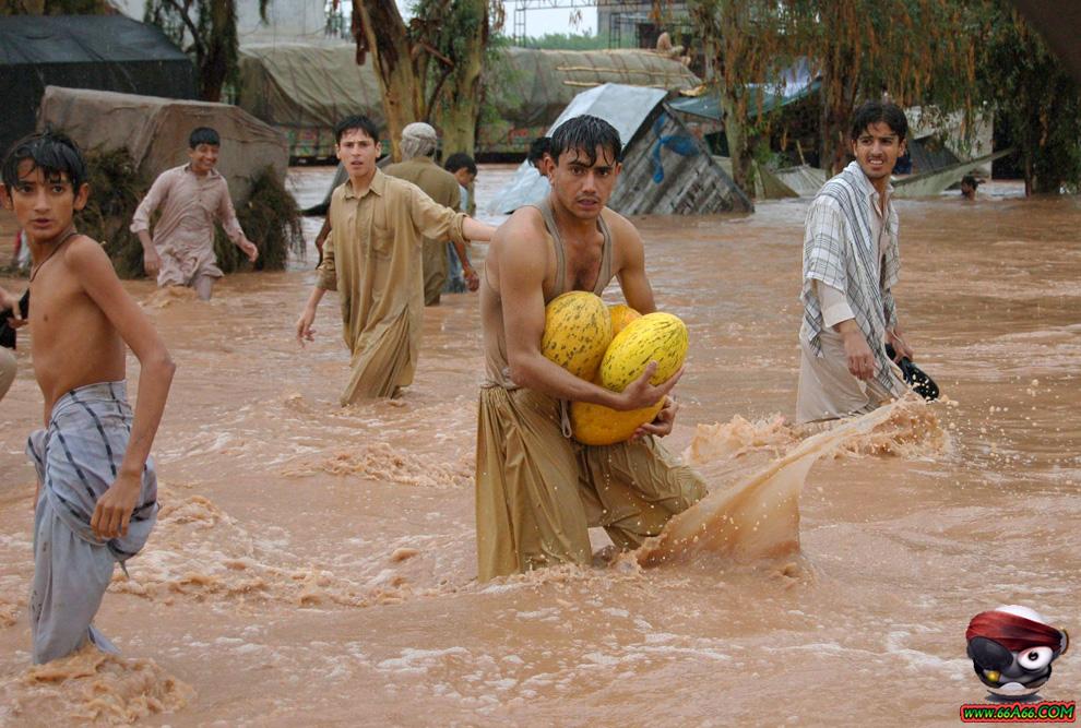 فيضانات باكستان بالصور والفيديو والتقرير عن الكارثة Domain-58ee1a682f