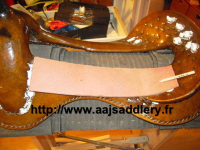 SELLE WESTERN - Les dessous de la fabrication d'une selle western (de qualité)  Ground_bars_adjust