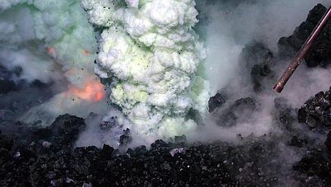 Descubren un gigantesco volcán submarino entre Indonesia y Filipinas Volcan_submarino--478x270