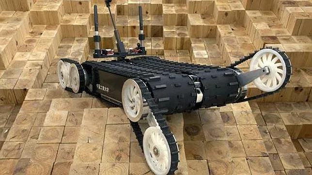 Japón utiliza sus más sofisticados robots para buscar supervivientes del terremoto Quince--644x362