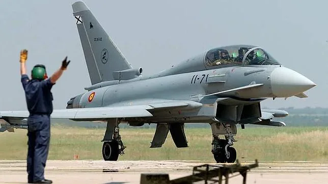 España - Página 35 Caza-eurofighter-deuda--644x362