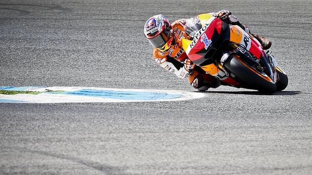 Victoria para Stoner y 100 podios para Pedrosa  Stoner-estoril-motogp--644x362