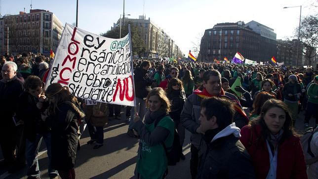 Marcha histórica: Toda España se une contra "una política que roza el fascismo" Fotomareapermuy--644x362