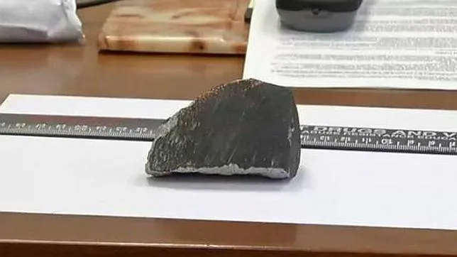 Un meteorito atraviesa el tejado de una casa en Connecticut Meteorito--644x362