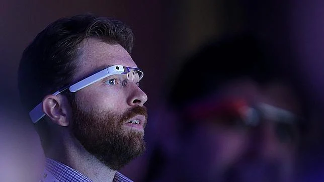 Google prohíbe las Glass en su reunión de accionistas 27077908--644x362