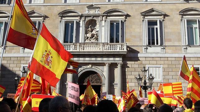 El Movimiento 12-O convoca una marcha por la unidad de España en Barcelona Hispa--644x362