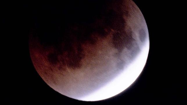 El eclipse de la Luna del cazador llega el viernes Luna-eclipse--644x362