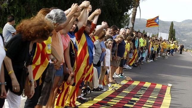 The Wall Street Journal advierte del "sesgo" nacionalista de TV3 Marcha-independentista-cataluna--644x362