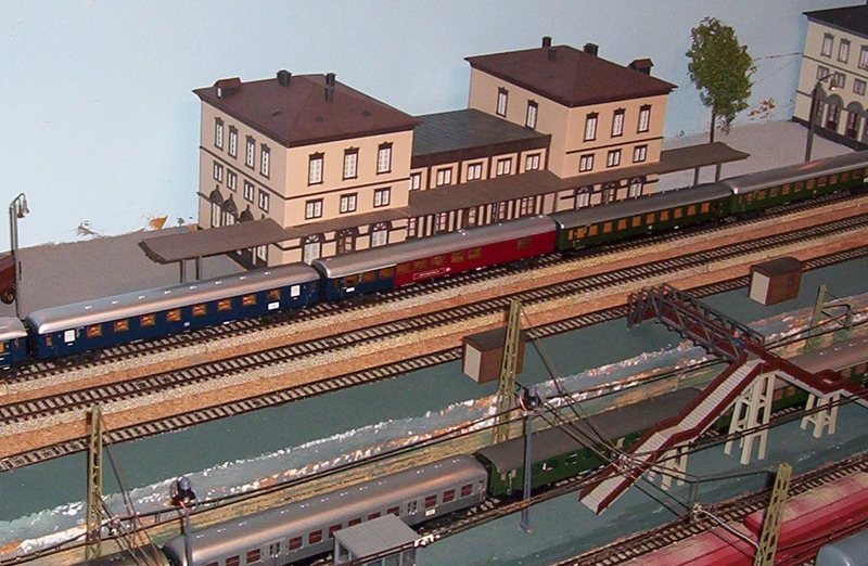 Neubau Märklin Spielbahn - Seite 6 1001068.1.13dumd