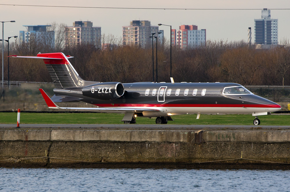 Einen Nachmittag am London City Airport 17ffjji