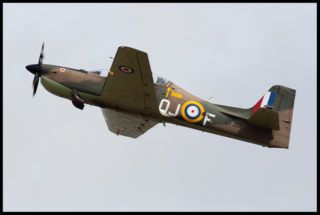 Royal International Air Tattoo 2010 [82x 1000px] 3x4u5