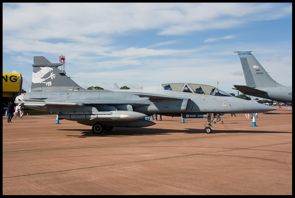 Royal International Air Tattoo 2010 [82x 1000px] 56q92