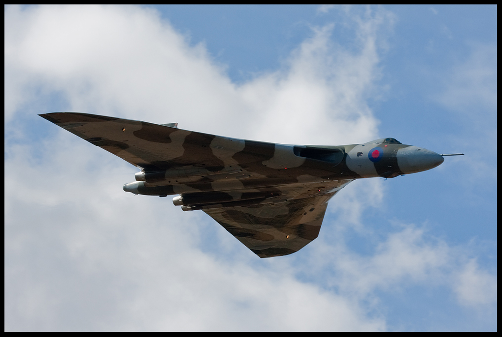 Royal International Air Tattoo 2010 [82x 1000px] 8z3dz