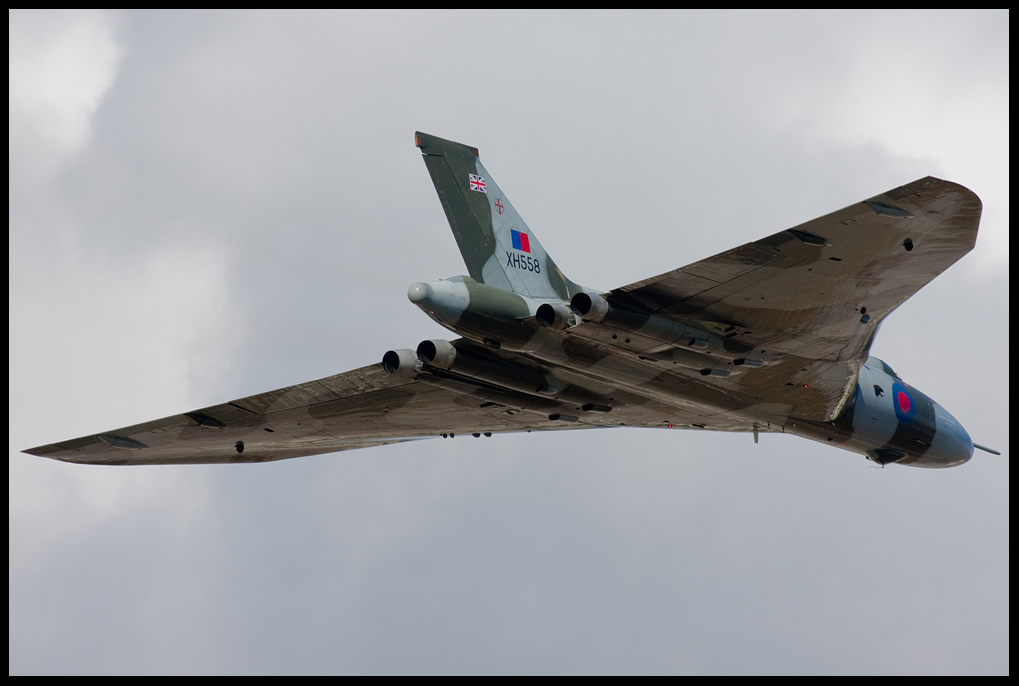 Royal International Air Tattoo 2010 [82x 1000px] 9l0w9