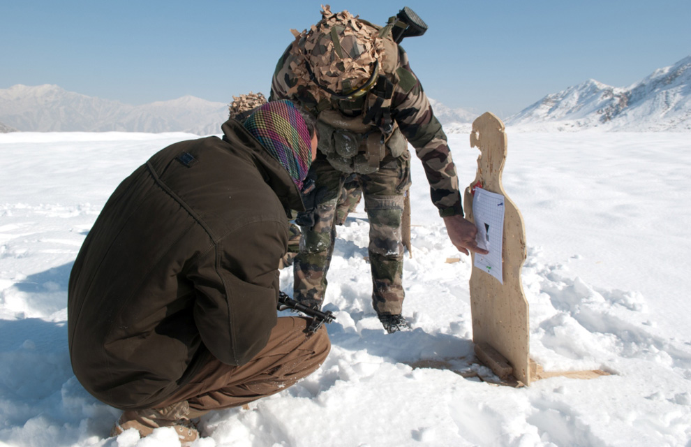 صور اليوم الاثنين 20 فبراير 2012 Afghanistan-le-bg-tigpujuk