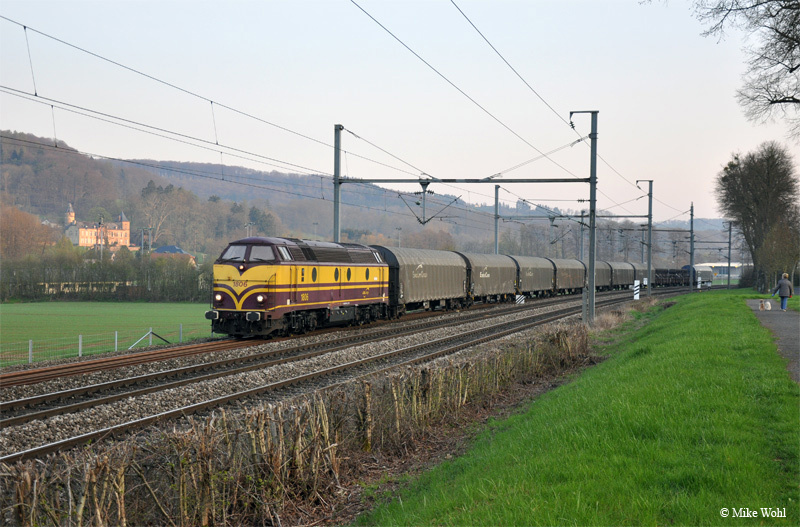 Le train vers Bissen du 16 avril 2010 F0416_1806schierenvwycj